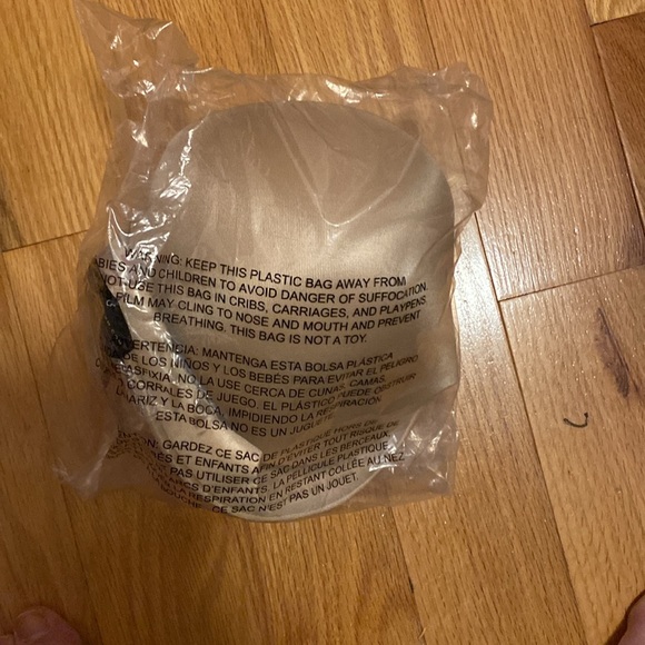 NWT nude strapless bra - Picture 2 of 3